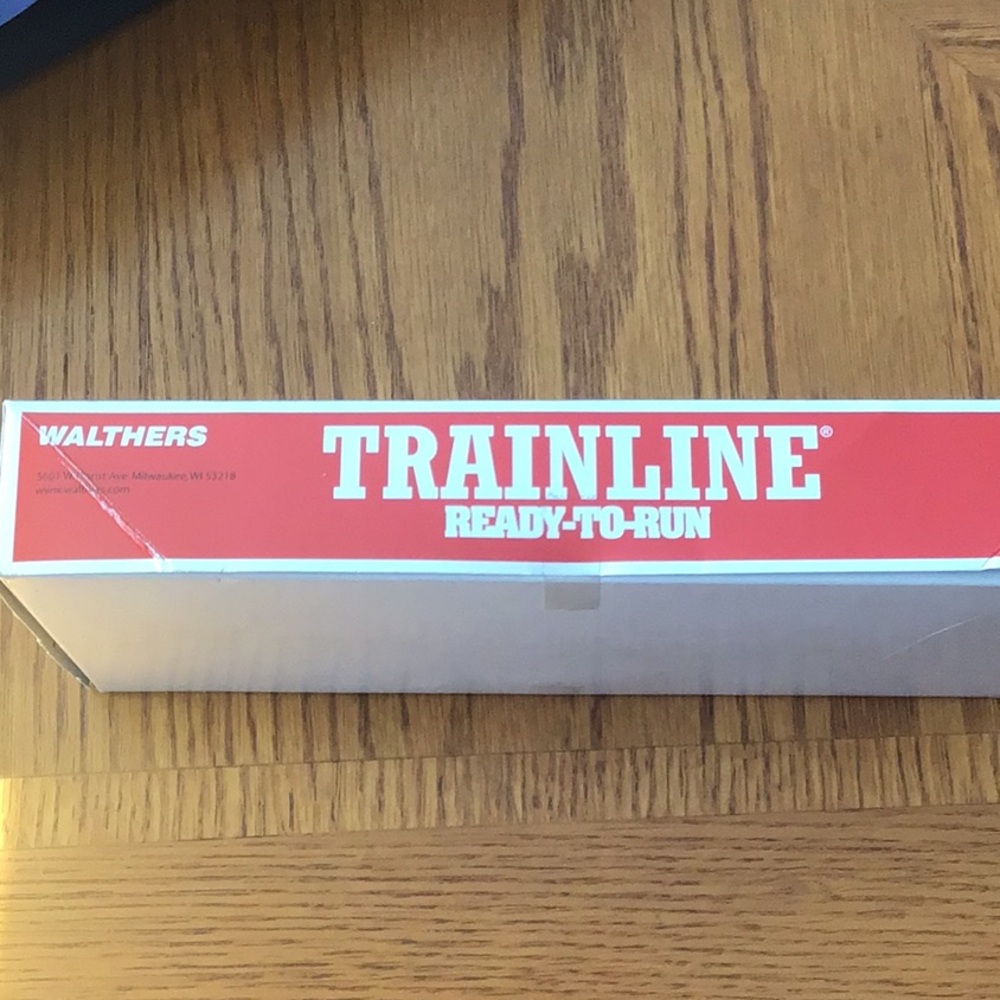 Walthers Trainline CP Rail Locomotive Model 1522. NIB. - Picture 5 of 9